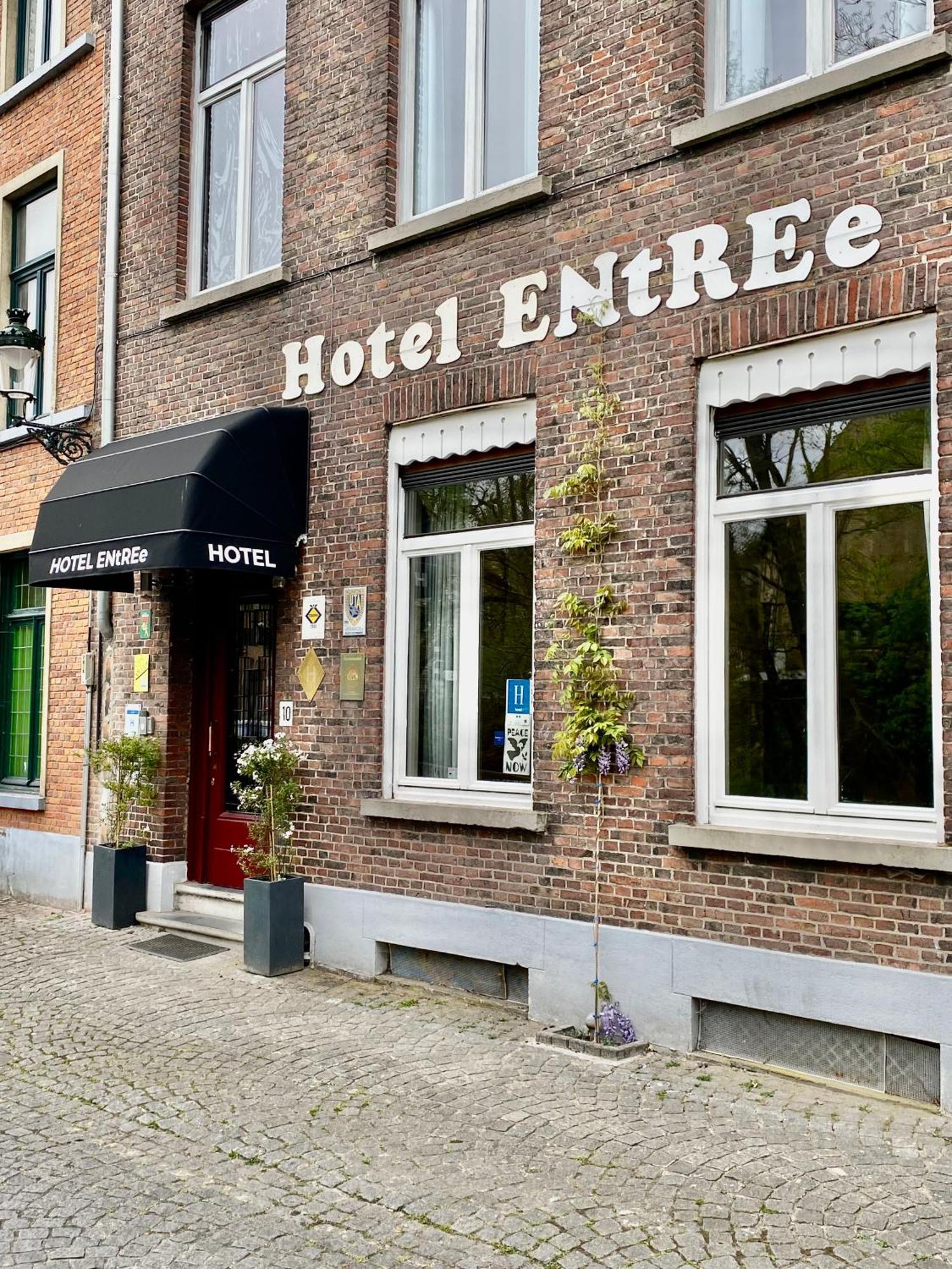 Hotel Entree - Canal View Bruges